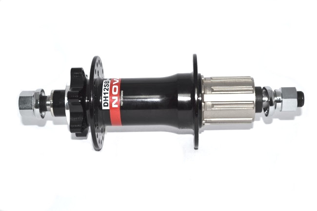 Втулка задняя Novatec DH12SB/A SS 32H, черный (NT100053) Втулка задняя Novatec DH12SB/A SS 32H, черный (NT100053)