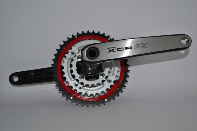 Шатун SR Suntour CW11 XCR V2 424FX SBD BSL 175MM 44/32/22T, чорний-сріблястий (SS100350) Шатун SR Suntour CW11 XCR V2 424FX SBD BSL 175MM 44/32/22T, чорний-сріблястий (SS100350)
