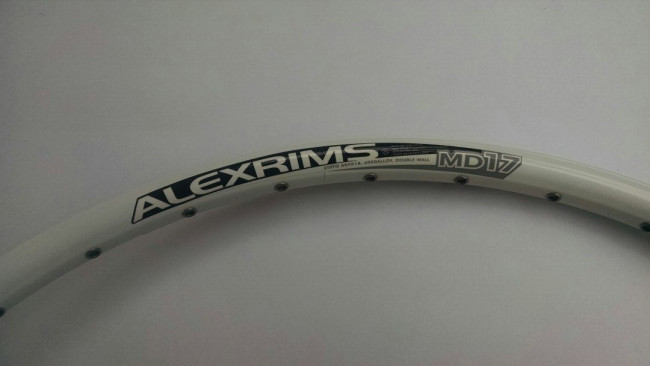 Обод Alex Rims MD17 AV 36H 26", белый (1700036) Обод Alex Rims MD17 AV 36H 26", белый (1700036)