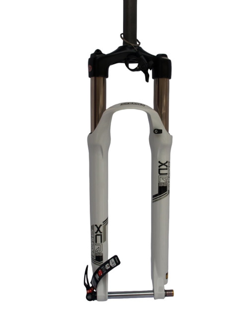 Вилка SR Suntour SF15 XCR AIR DS RL R 15QLC32 120 27.5", белый Вилка SR Suntour SF15 XCR AIR DS RL R 15QLC32 120 27.5", белый