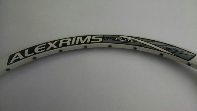 Обід Alex Rims XD-Elite AV 36H 26", білий (1700109) Обід Alex Rims XD-Elite AV 36H 26", білий (1700109)