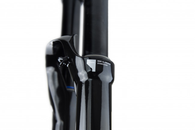 Вилка SR Suntour SF17 Aion DS LO R CTS 15QLC32 160 27.5", черный (1200140) Вилка SR Suntour SF17 Aion DS LO R CTS 15QLC32 160 27.5", черный (1200140)