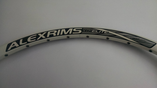 Обод Alex Rims XD-Elite AV 32H 27.5", белый (AR100213) Обод Alex Rims XD-Elite AV 32H 27.5", белый (AR100213)