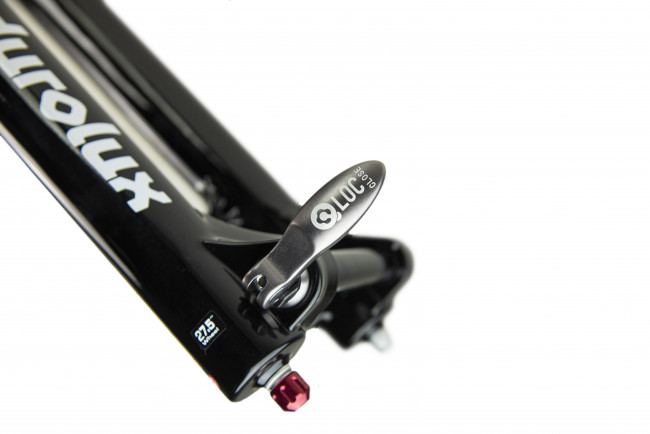 Вилка SR Suntour SF16 Durolux RC 20QLC 180 27.5", черный (1200119) Вилка SR Suntour SF16 Durolux RC 20QLC 180 27.5", черный (1200119)