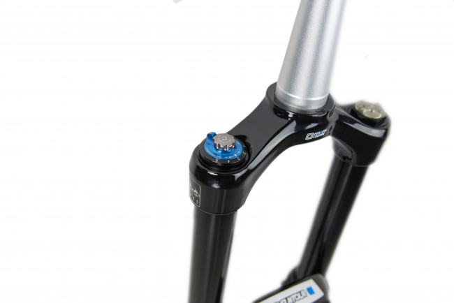 Вилка SR Suntour SF19 Durolux Boost R2C2 PCS 15QLC TI 110 180 27.5", черный (1200167)