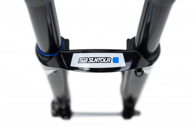 Вилка SR Suntour SF20 Durolux36 Boost RC PCS 15QLC32 110 180 27.5", черный (SS100412) Вилка SR Suntour SF20 Durolux36 Boost RC PCS 15QLC32 110 180 27.5", черный (SS100412)