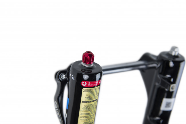 Вилка SR Suntour SF20 Durolux36 Boost RC PCS 15QLC32 110 180 27.5", черный (SS100412) Вилка SR Suntour SF20 Durolux36 Boost RC PCS 15QLC32 110 180 27.5", черный (SS100412)